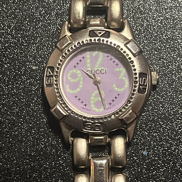 Gucci Women's Stainless Steel Japan Movement Pink Dial Luxury Watch